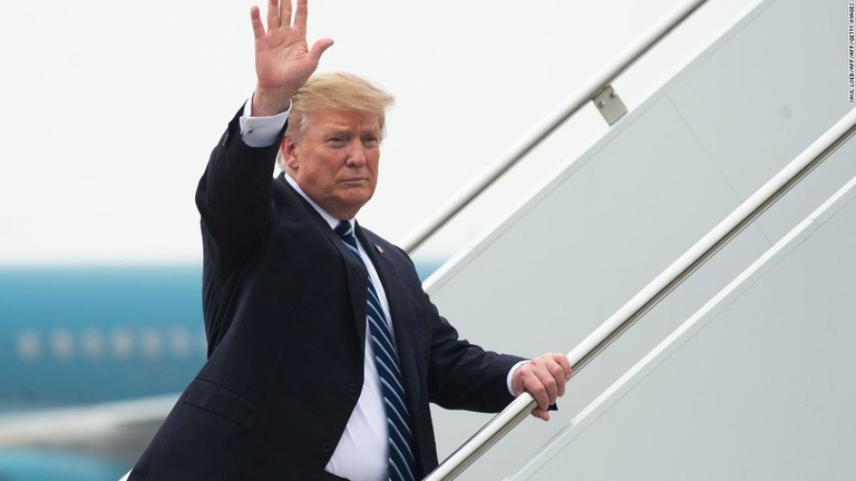 トランプ米大統領が「飛行機は複雑化し過ぎている」との見解を示した/SAUL LOEB/AFP/AFP/Getty Images